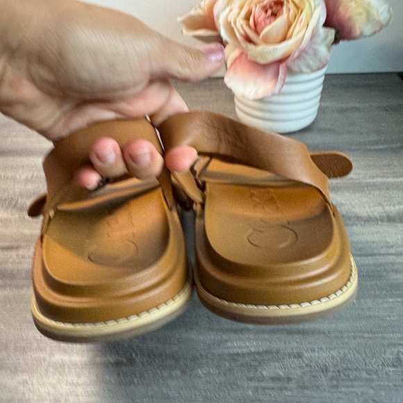 Chaco Townes Leather Sandals Womens size 9 EUC - Picture 9 of 10